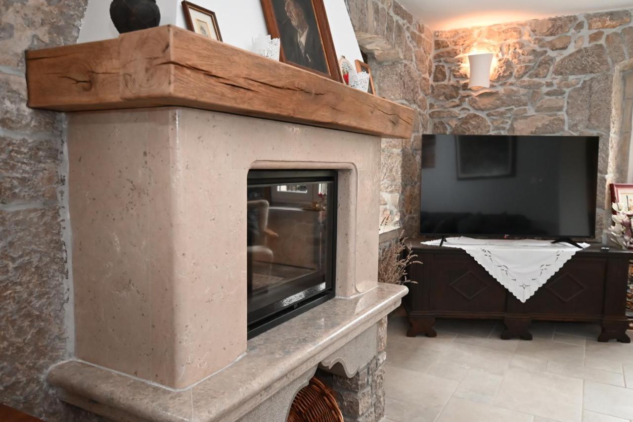 Villa Mavrici, Neighbors Free Buzet Eksteriør bilde