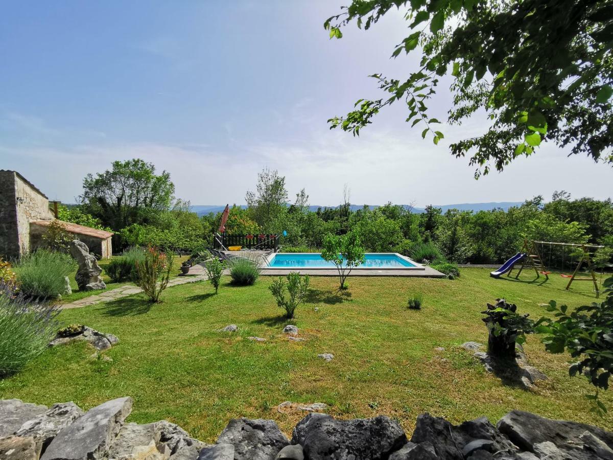Villa Mavrici, Neighbors Free Buzet Eksteriør bilde