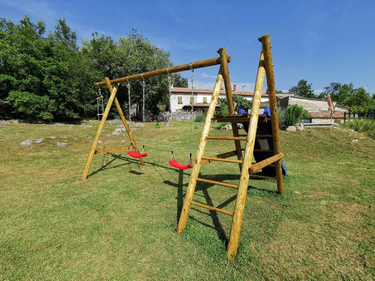 Villa Mavrici, Neighbors Free Buzet Eksteriør bilde